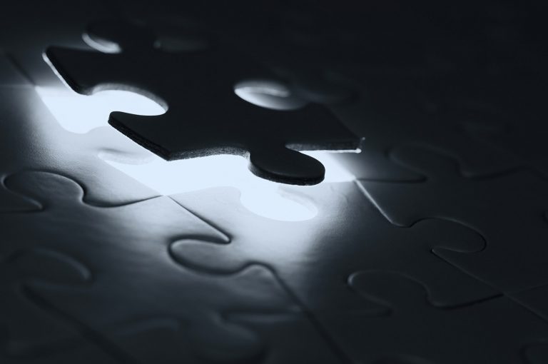 Illustration : pièce de puzzle manquante, symbole d'un conflit d'extensions et d'un dépannage WordPress plugin